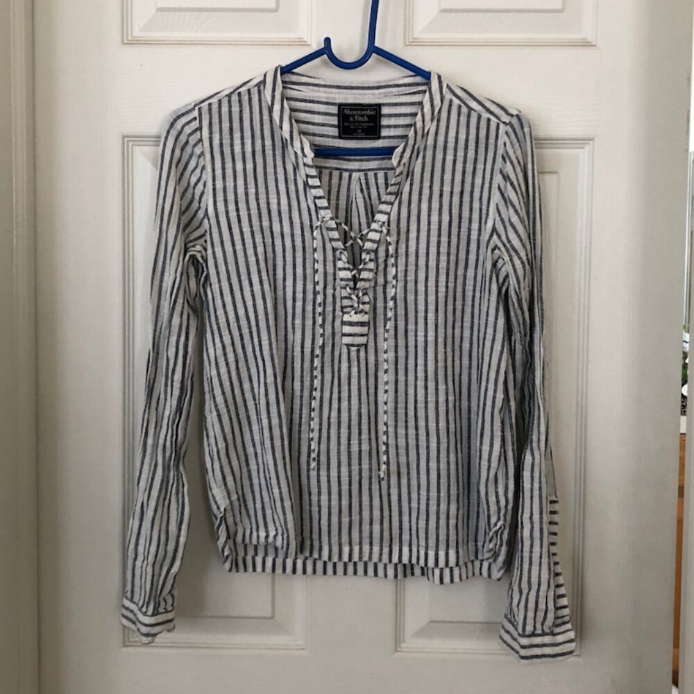 Abercrombie and Fitch Top